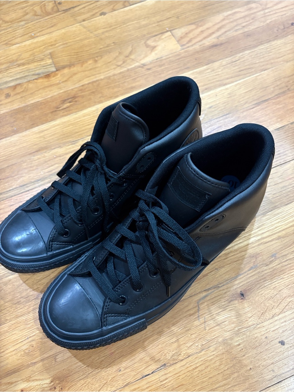 Men's Black High-Top Leather Sneakers converse chuck taylor